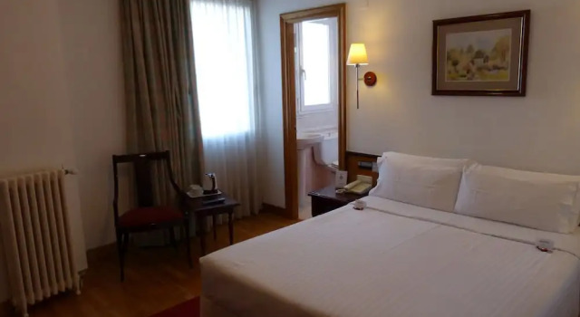 Camera Grand Hostal Navarra