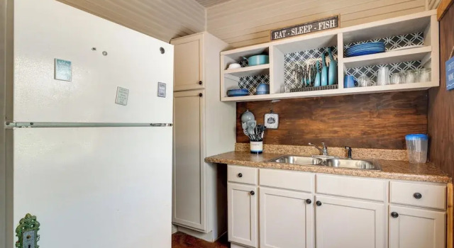 Коттедж New Braunfels Vacation Rental on Lake Dunlap!
