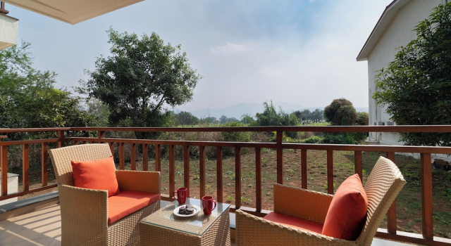 Номер Standard с балконом The White Resort and Spa Pawna