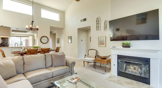 Mtn View & Fairway-facing Patio: Palm Desert Condo