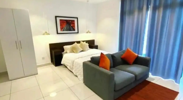 Golden Breeze Suites