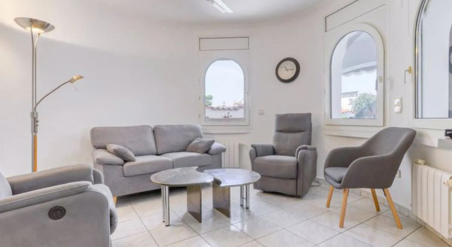 House SUNSET Ispica 9500, Забронировать Отель Отели Эмпуриабравы 3 звезды, рядом с Karting, 3*