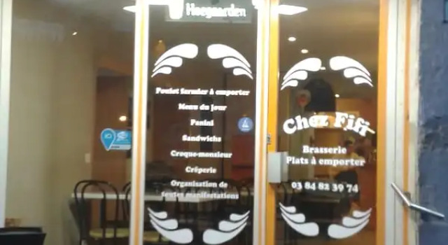 Chambres du Café chez FIFI, Boek Hotel Hotels in Franche-Comte met ontbijt, Ontbijt