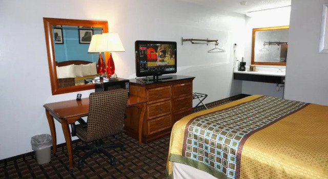 Studio Lakes Inn