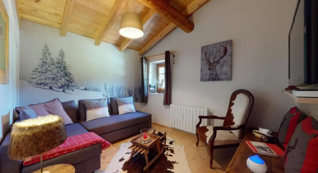 Authentic chalet full of charm, 5min. from Anzère