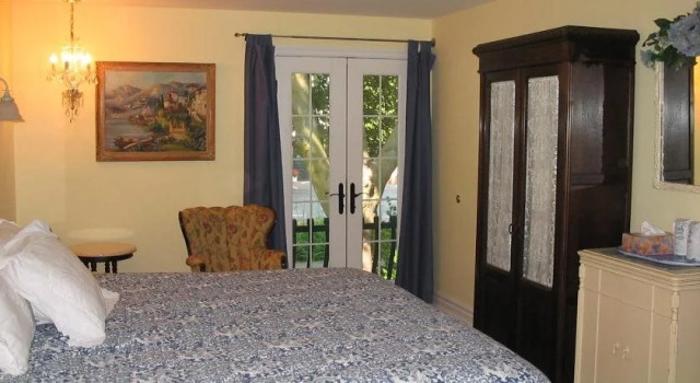 Le Papillon Bed and Breakfast, Varaa Hotelli Niagara Wine Region Ontario
