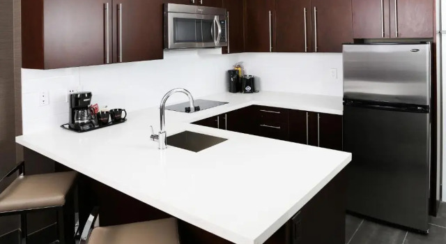 Люкс Standard Sandman Hotel Abbotsford Airport
