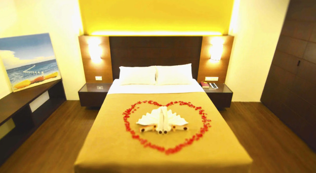 Одноместный номер Deluxe Tacloban Plaza Hotel