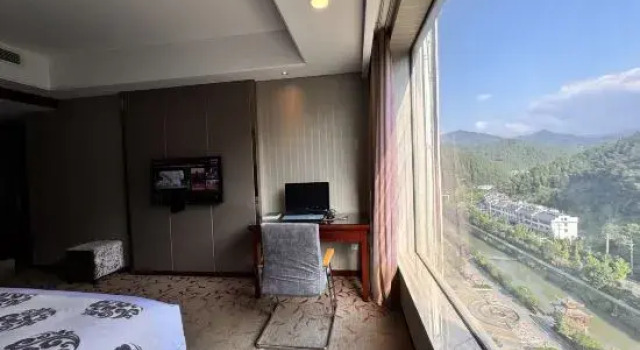 Люкс Executive Ling Long Wang International Hotel
