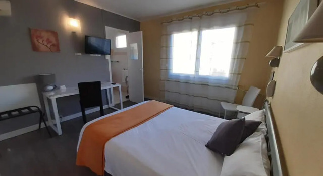 Двухместный номер Standard Hôtel du Tricastin