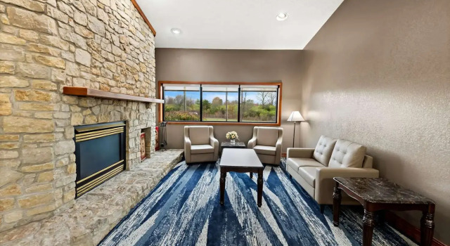 Suburban Studios Mason Near Kings Island, Rezerwuj Hotel Hotele w Mason z parkingiem, Parking