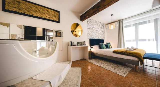Люкс Les Précieuses Suites & Spa I