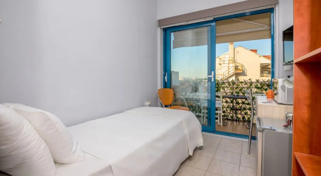 Le Petit 1 Bed Apartment in Orestiada, Book Apartment  