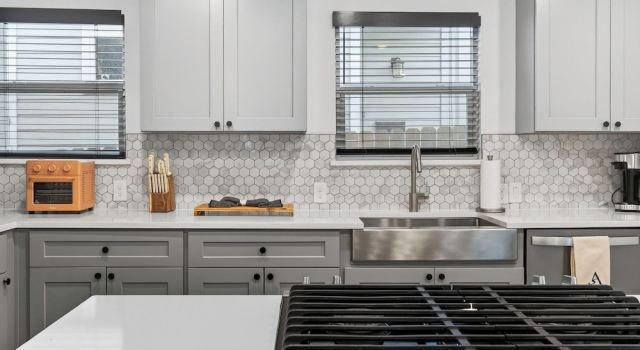 Коттедж Eastside Keys by Avantstay Bright East Austin Stay + Backyard Dining + Near 6th St and Downtown