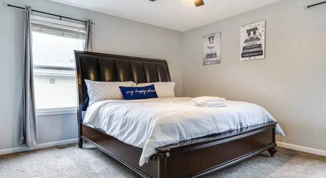 Cozy Ohio Home - Deck, Arcade Games & Near Golfing, Rezervasyon Otel Cincinnati Ohio