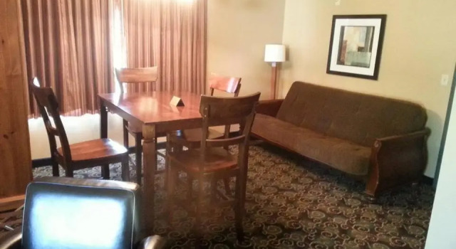 Deluxe suite Pine View Resort