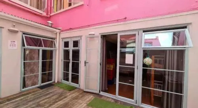 Frienz Backpacker Hostel