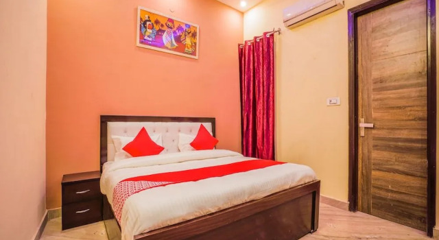 OYO 24743 Janak Residency