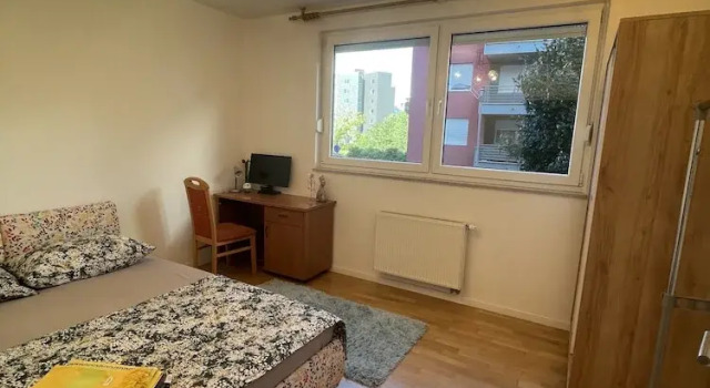 Апартаменты Large Modern 75m2 Flat and Free Parking