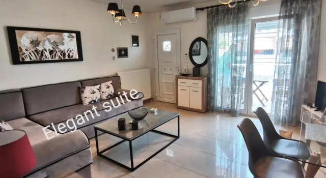 Iris Deluxe Suites 2, Prenota Hotel Hotel e alloggi a Kavala, Hotel