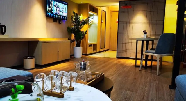 Люкс GreenTree Eastern Hotel Hunan Changsha Xinsha Luositang Metro Station