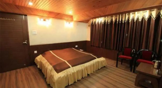 Excellent Stay at Mall, Rezervovat Hotel Nainital Uttarakhand