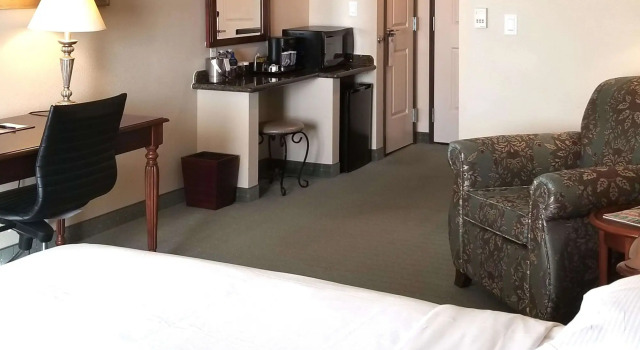 DoubleTree by Hilton Phoenix-Gilbert, Book Hotel Gilbert Phoenix Metropolitan Area