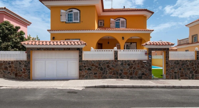 Sonnenland Q10 by VillaGranCanaria, Prenota Villa Cottage a Gran Canaria, Cottage