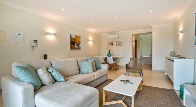 Carvoeiro Bay H Modern Townhouse Very Central f, Забронировать Апартаменты/квартира Отели Карвоэйру с парковкой, Парковка