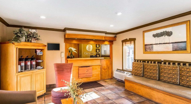 The Inn at 1252 Monterey, Забронировать Отель Отели Монтерей с парковкой, рядом с Парк "Деннис мучитель", Парковка