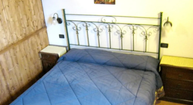 House With one Bedroom in Gualdo Tadino, With Furnished Terrace - 15 km From the Slopes, Varaa Hotelli Gualdo Tadino Umbria