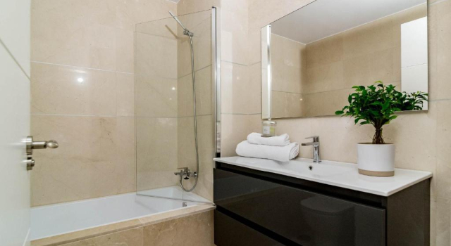 Апартаменты Dja- Modern 2 Bedroom Apartment Close to Beach