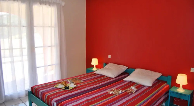 Апартаменты Sunny Apartment for Groups