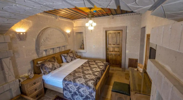 Underground Cave Suites Hotel, Prenota Hotel Cavusin 