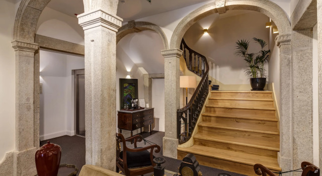 Oca Flores Hotel Boutique, Забронировать Бутик-отель Отели Порту 4 звезды, рядом с Vitória Belvedere, 4*