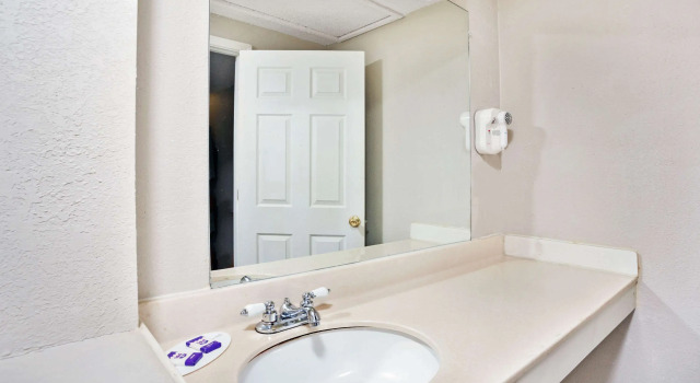 Двухместный номер Standard Knights Inn Detroit Area Sterling Heights