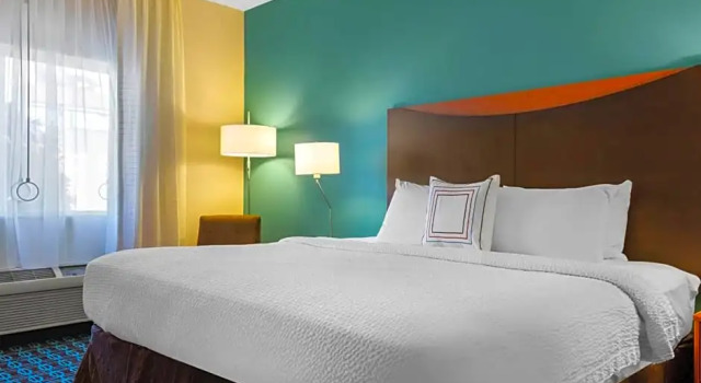 Люкс AmericInn by Wyndham St Cloud MN Shopping Area