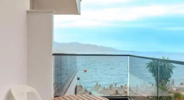 Четырёхместный номер Standard с балконом Vila Era Beach