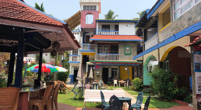 Peravel Beach Holiday Home