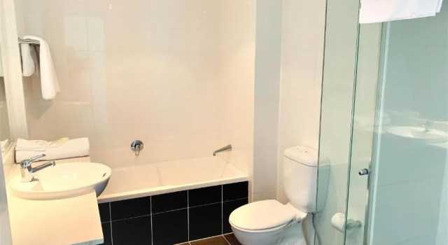Апартаменты Brighton on Broadwater Shores