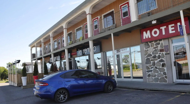 Hotel Motel Le Château, Book Motel Lac-Megantic Eastern Townships