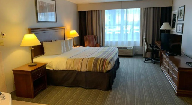 Люкс Country Inn & Suites by Radisson, Chambersburg, PA