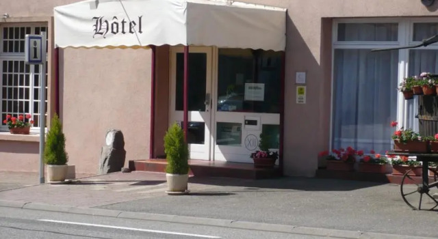 Hotel A la 12eme Borne, Boek Hotel Delme 