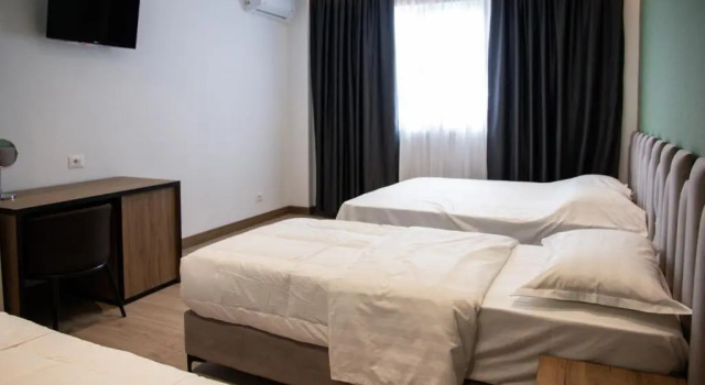 Deluxe quadruple chambre Hotel Blini