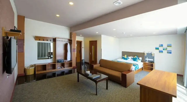 Люкс Deluxe V Hotel & Event Hall