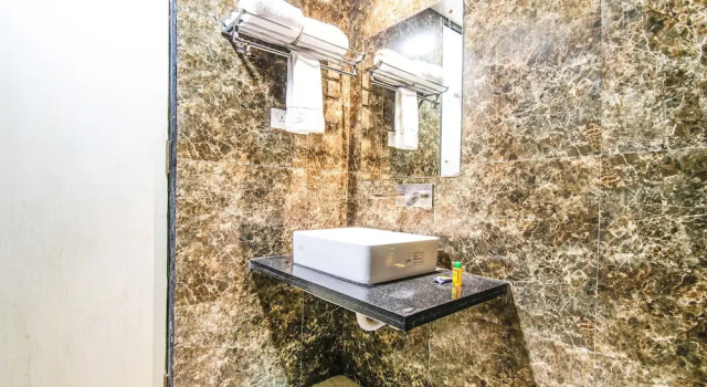FabHotel Amrit Greens