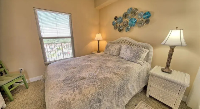 Gulf Crest Condominium #1506 - 2 Br Condo, Varaa Huoneisto Hotellit Panhandle Florida uima-altaalla, Uima-allas