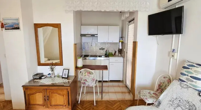 Studio in Tribunj Near Bristak Beach