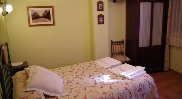 Hotel Rural Villa y Corte, Забронировать Вилла Ампудия Паленсия, рядом с Коллегиальная церковь Св. Михаила