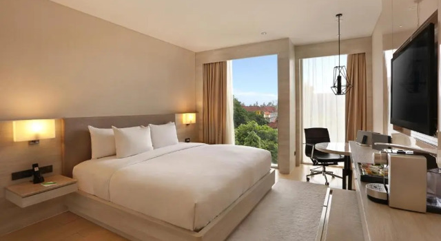Двухместный номер Deluxe The Stones Hotel - Legian Bali, Autograph Collection by Marriott